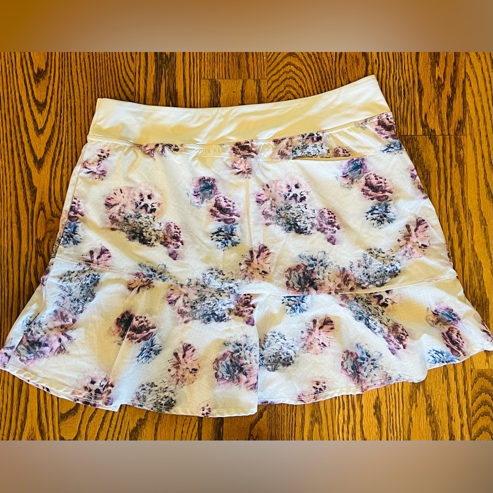 Lija White and Pink Floral Tennis Skort Size XL